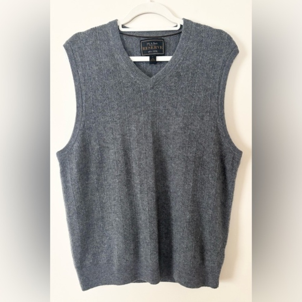 Jos. A Bank‎ Reserve Gray 100% Cashmere Sweater Vest